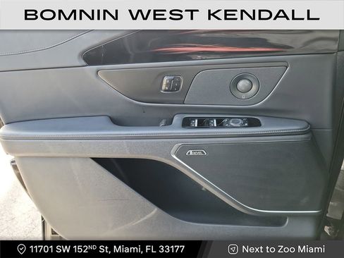 Used 2024 Lincoln Nautilus Reserve w/ Equipment Group 202A image 27