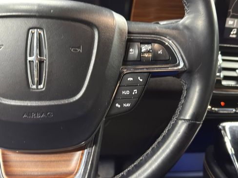 Used 2018 Lincoln Navigator Reserve w/ Technology Package image 16