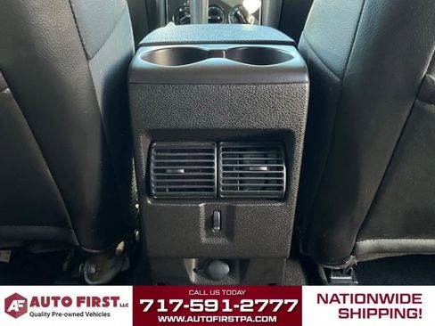 Used 2010 Ford Explorer XLT AWD/4WD image 14