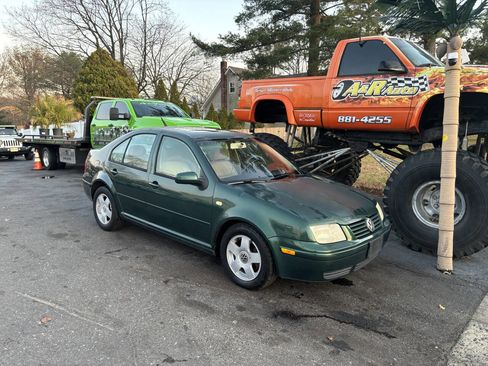 Used 1999 Volkswagen Jetta GLS image 2