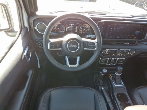 Used 2024 Jeep Wrangler Sahara w/ Technology Group image 14