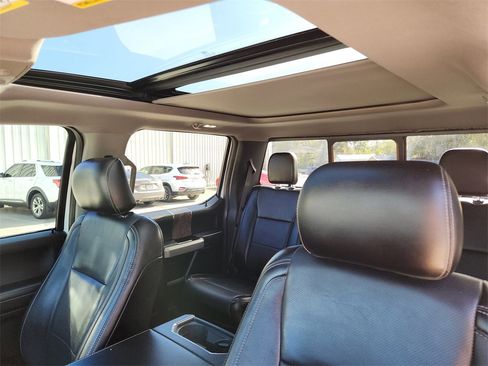 Used 2017 Ford F350 Lariat w/ Lariat Ultimate Package image 21