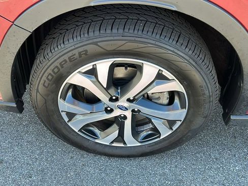 Certified 2022 Subaru Outback Limited image 7