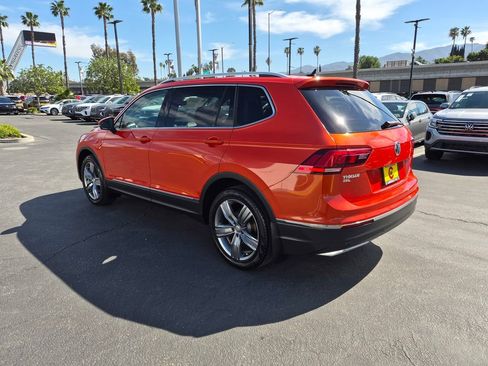 Used 2019 Volkswagen Tiguan SEL Premium w/ 3rd Row Seat Package image 5