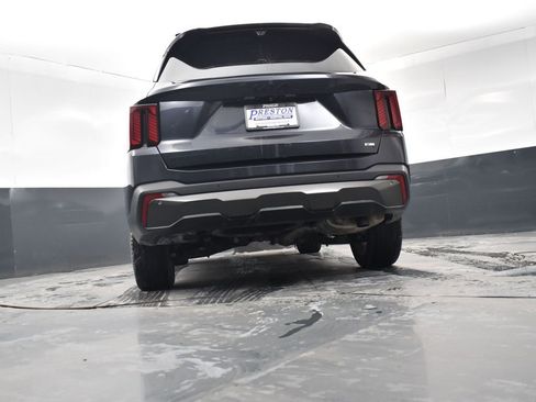 Used 2025 Kia Sorento SX Prestige w/ Olive Brown Leather Package image 26