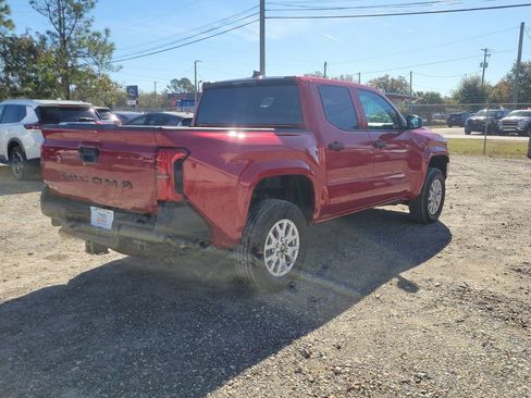 Used 2025 Toyota Tacoma SR image 3