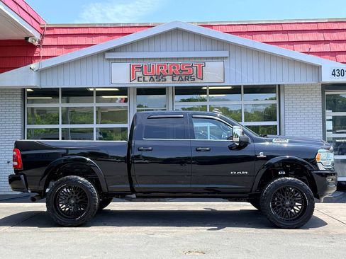 Used 2024 RAM 2500 Limited w/ Safety Group AWD/4WD image 2