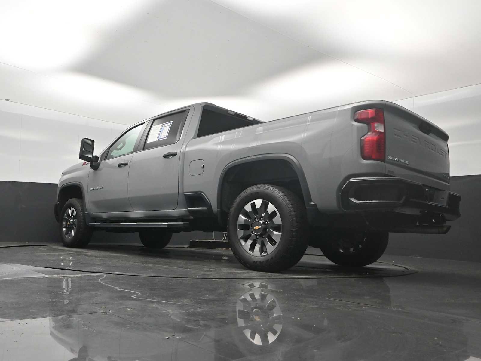 Used 2024 Chevrolet Silverado 2500 Custom w/ Custom Value Package AWD/4WD image 34