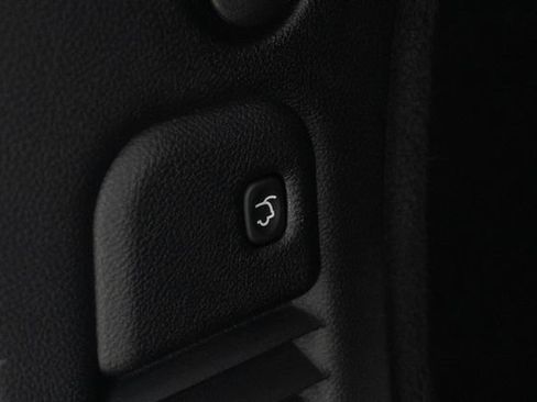 Used 2023 Dodge Durango GT w/ Blacktop Package RWD image 15