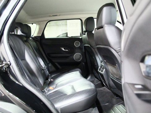 Used 2016 Land Rover Range Rover Evoque SE image 24