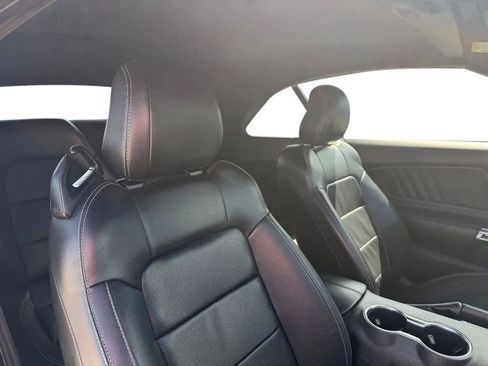 Used 2022 Ford Mustang Premium image 28