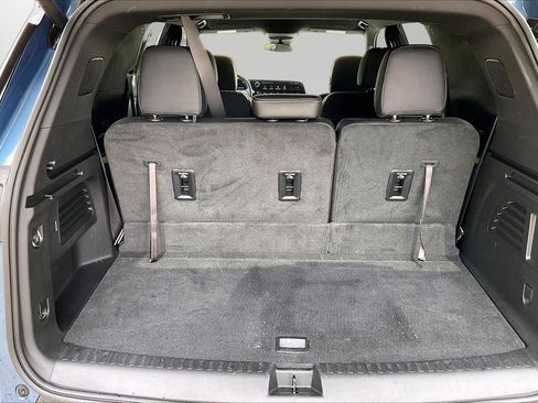 Used 2025 Chevrolet Traverse LT w/ LPO, Floor Liner Package FWD image 26