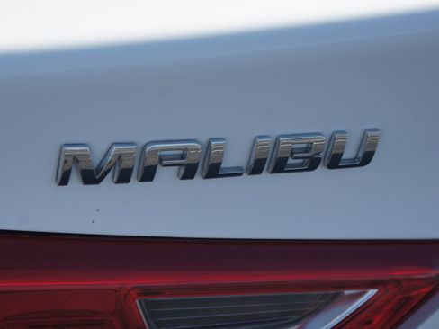 Used 2024 Chevrolet Malibu LT FWD image 17