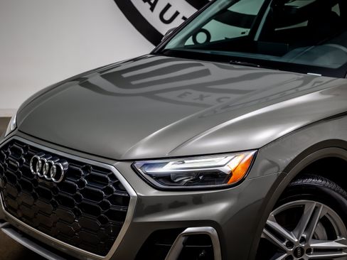 Used 2025 Audi Q5 e Premium Plus w/ Premium Plus Package AWD/4WD image 19
