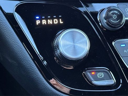 New 2026 Chrysler Pacifica Select w/ S Appearance Package image 21