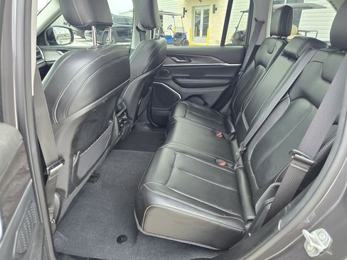 Used 2022 Jeep Grand Cherokee Limited 4xe AWD/4WD image 6