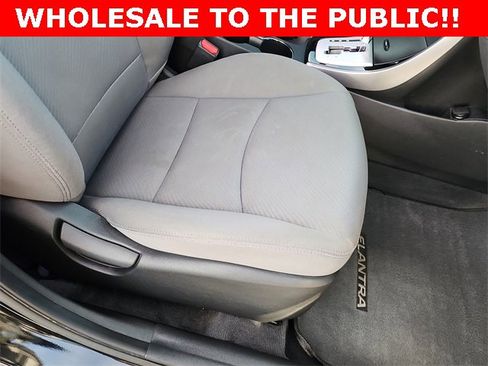 Used 2011 Hyundai Elantra GLS w/ Navigation Pkg 4 image 19