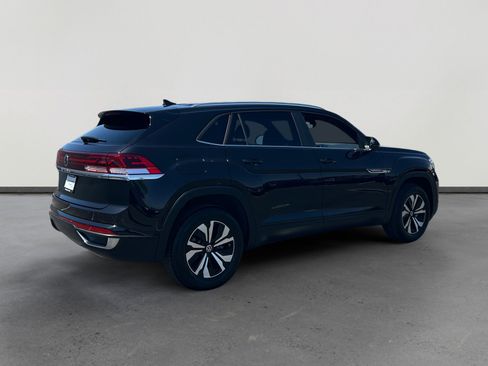 Used 2026 Volkswagen Atlas Cross Sport SE image 5