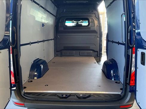 New 2026 Mercedes-Benz Sprinter 2500 image 9