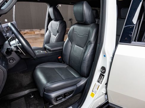 Used 2024 Lexus GX 550 550 Luxury image 30