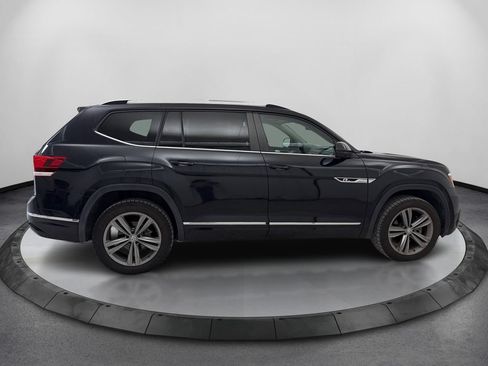 Used 2019 Volkswagen Atlas SE w/ Towing Package FWD image 4