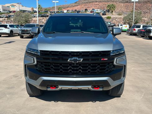 Used 2024 Chevrolet Suburban Z71 w/ Luxury Package AWD/4WD image 9