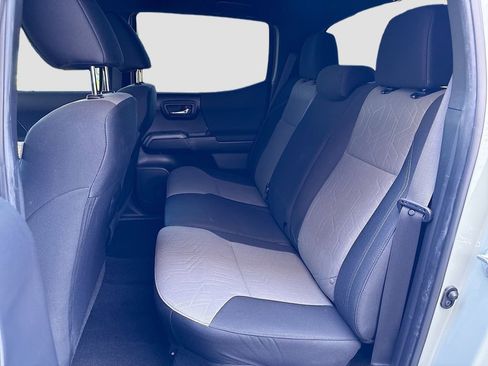 Certified 2023 Toyota Tacoma TRD Off-Road image 20