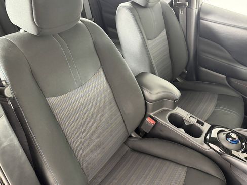 Used 2025 Nissan Leaf SV Plus image 9