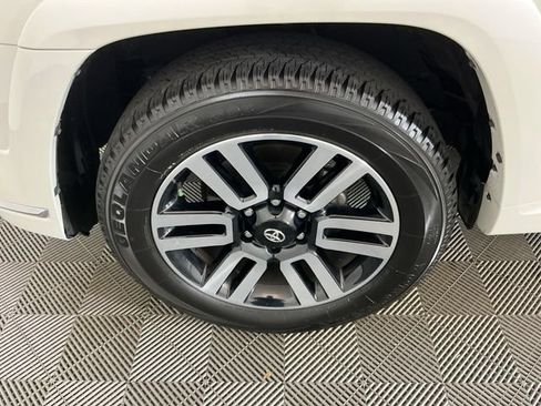 Used 2023 Toyota 4Runner Limited AWD/4WD image 33