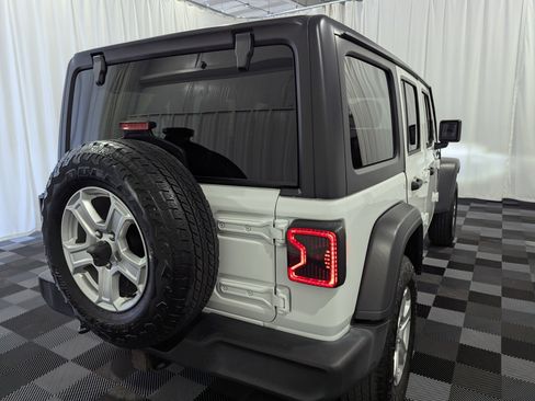 Used 2020 Jeep Wrangler Unlimited Sport S AWD/4WD image 7