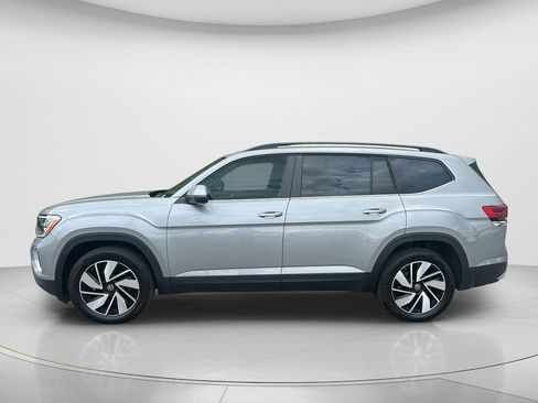 Used 2025 Volkswagen Atlas SE AWD/4WD image 8