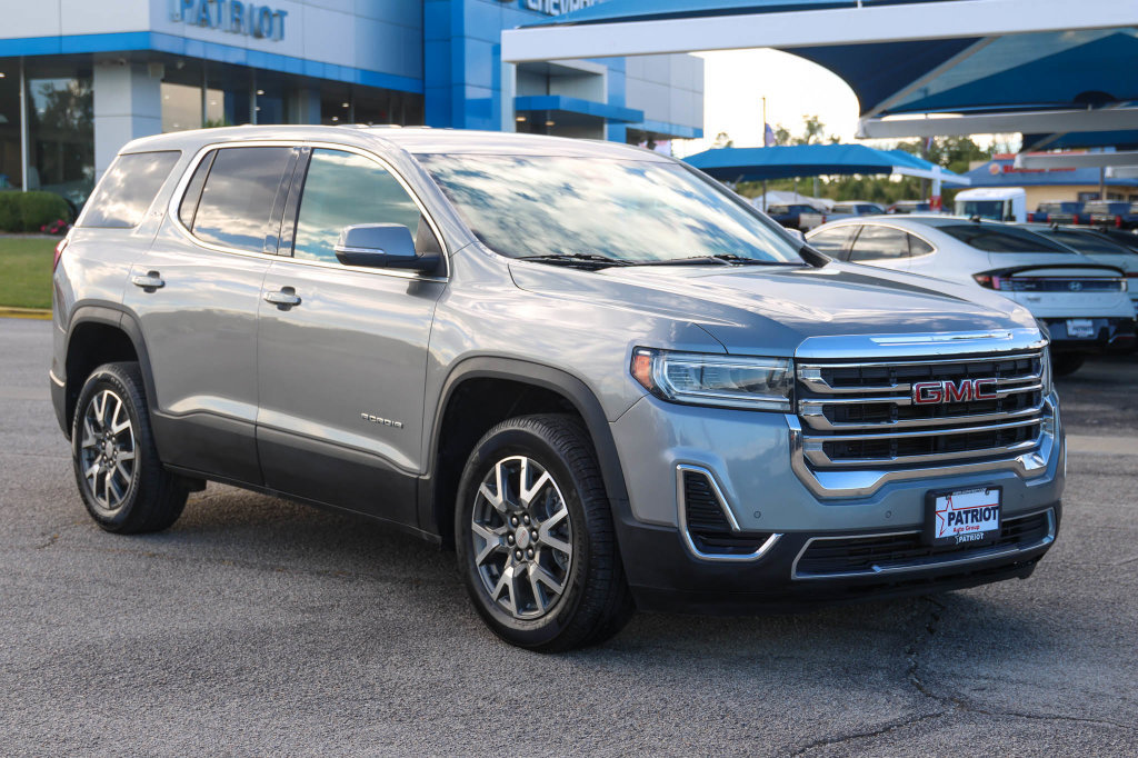Used 2023 GMC Acadia SLE AWD/4WD image 1