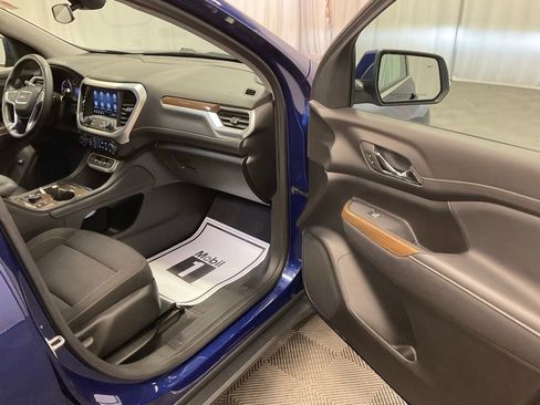 Used 2023 GMC Acadia SLE w/ Driver Convenience Package image 25