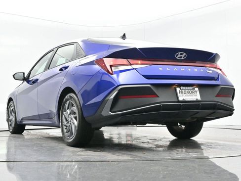 Used 2024 Hyundai Elantra SEL image 46