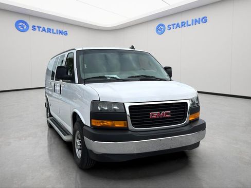 Used 2024 GMC Savana 2500 w/ Driver Convenience Package image 14