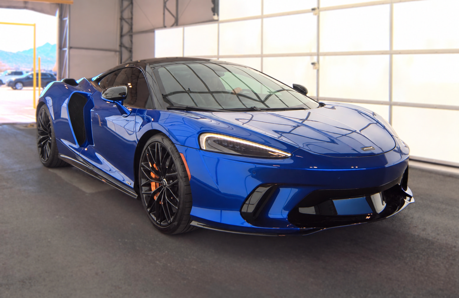 Used 2025 McLaren GTS RWD image 2