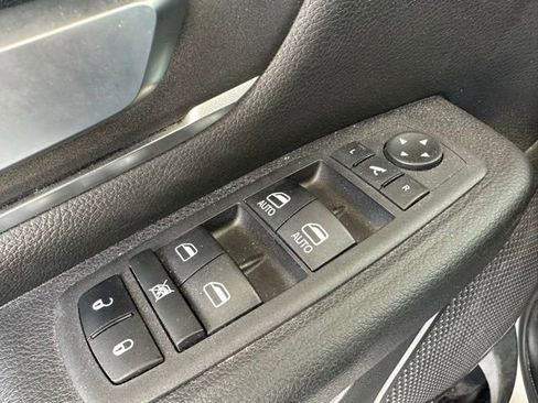 Used 2024 RAM 1500 Big Horn RWD image 22