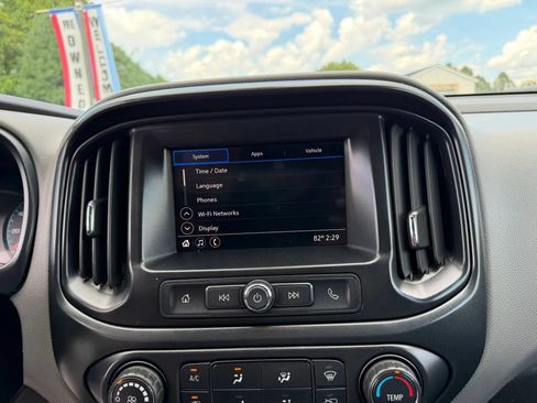 Used 2019 Chevrolet Colorado W/T w/ WT Convenience Package RWD image 21