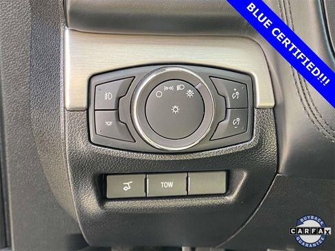 Certified 2019 Ford Explorer Platinum image 18