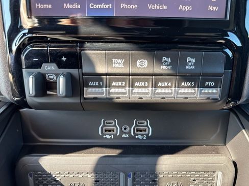 New 2026 RAM 3500 Big Horn w/ Laramie Trim Package AWD/4WD image 45