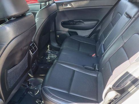 Used 2021 Kia Sportage EX w/ EX Technology Package AWD/4WD image 11