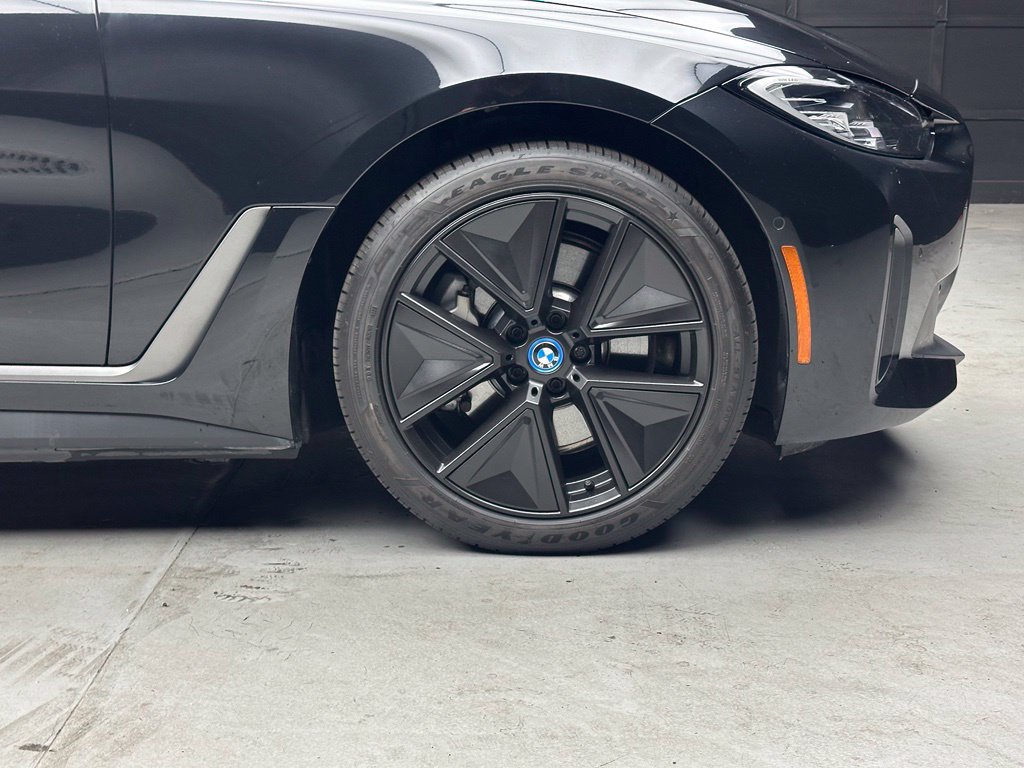 Used 2023 BMW i4 eDrive35 w/ Premium Package RWD image 44