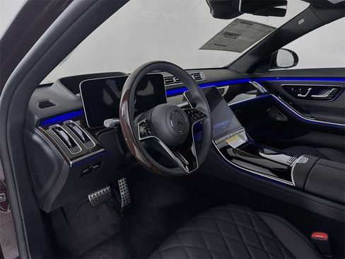 New 2026 Mercedes-Benz S 580 4MATIC Sedan image 9