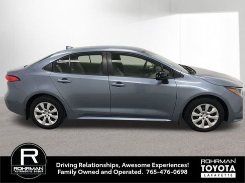 Used 2022 Toyota Corolla LE image 8