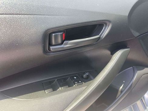 Certified 2022 Toyota Corolla LE w/ LE Convenience Package FWD image 18