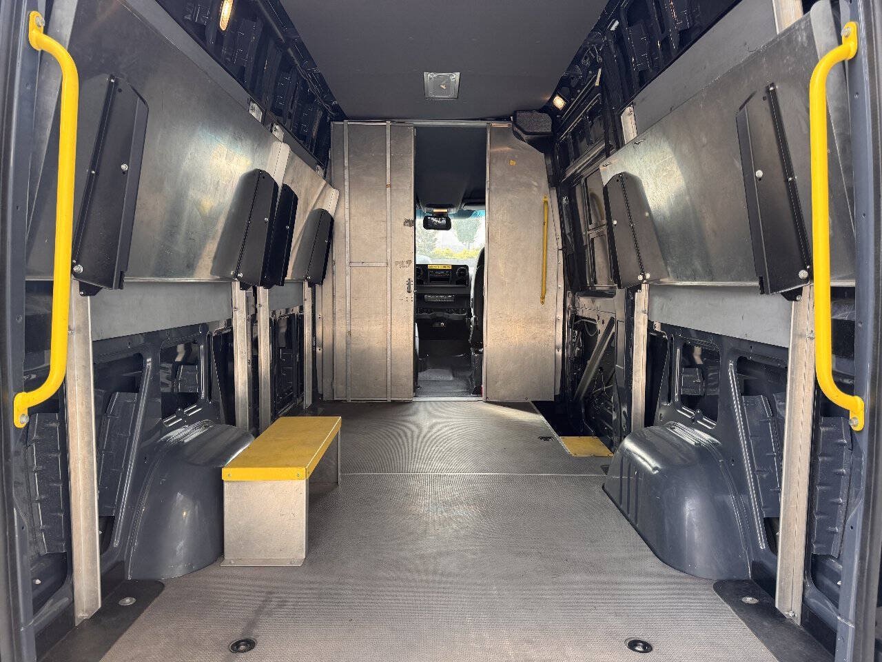 Used 2019 Mercedes-Benz Sprinter 144 image 6