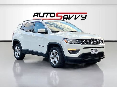 Used 2021 Jeep Compass Latitude w/ Convenience Group AWD/4WD image 1