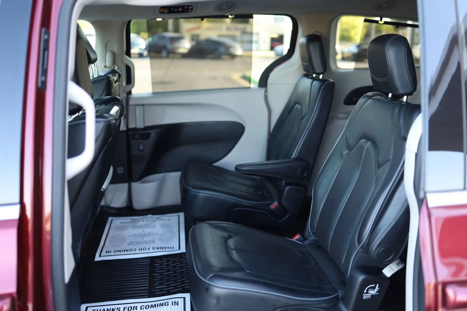 Used 2019 Chrysler Pacifica Limited FWD image 33