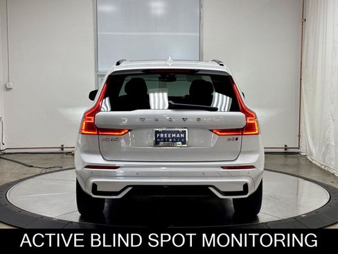 Used 2023 Volvo XC60 B5 Plus AWD/4WD image 8