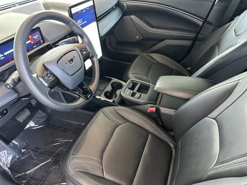 Used 2025 Ford Mustang Mach-E Premium RWD image 11